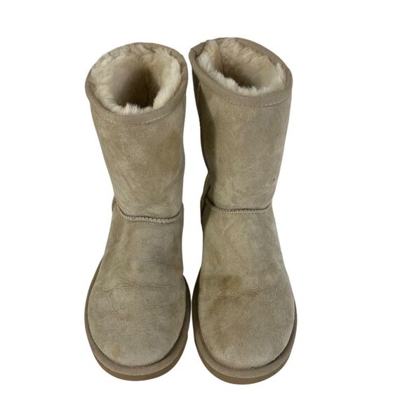 Ugg Classic short beige boots 6 suede flat warm - Picture 1 of 5